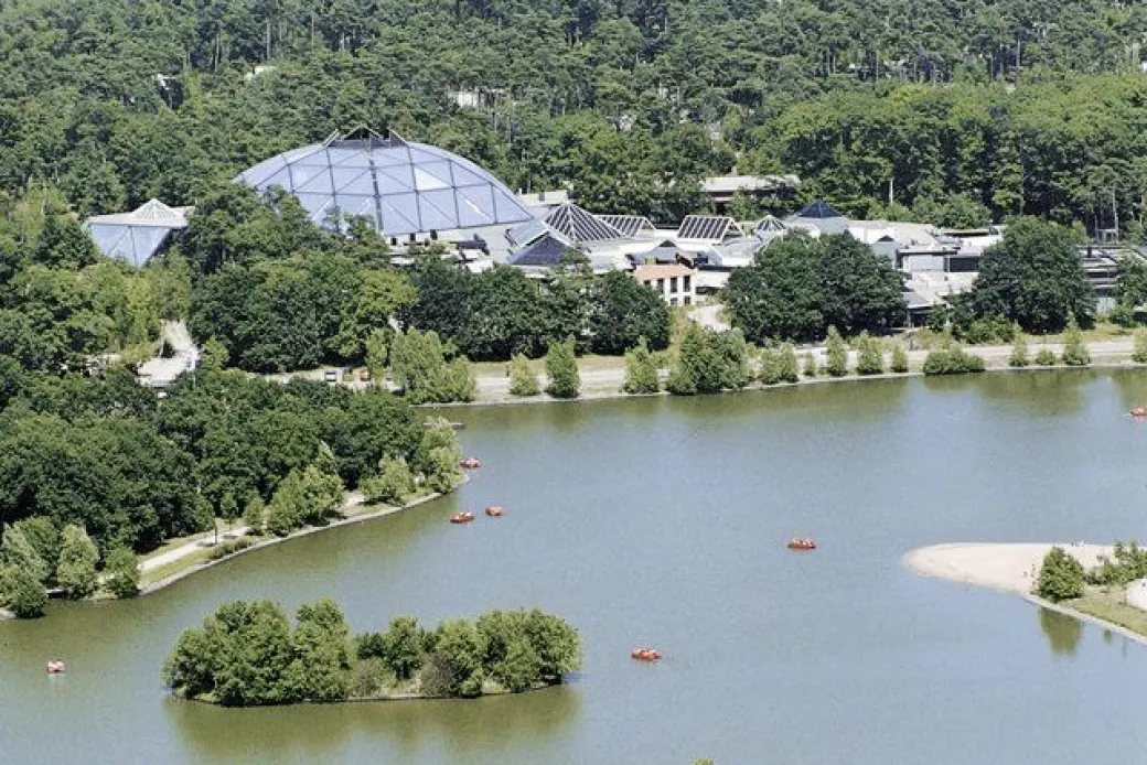Luchtfoto van Center Parcs Heijderbos