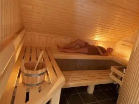 Vakantiebungalow Astoria 8 op Eifelpark Kronenburger See 8 Personen