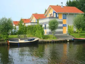 Vakantiebungalow Kajuit 4 op Villapark Schildmeer 4 Personen