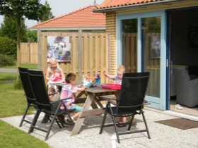 Vakantiebungalow Villa kindvriendelijk 8-pers op Villavakantiepark IJsselhof 7 Personen