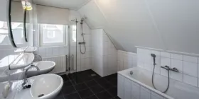 Vakantiebungalow 10F2 op Waterparc Veluwemeer 10 Personen
