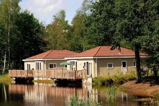 Vrijstaande luxe ingerichte bungalow