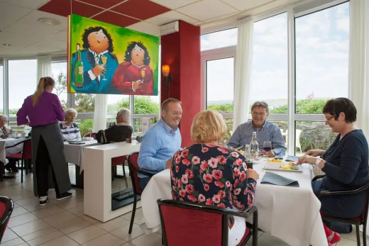 Geniet van een heerlijke lunch bij het restaurant