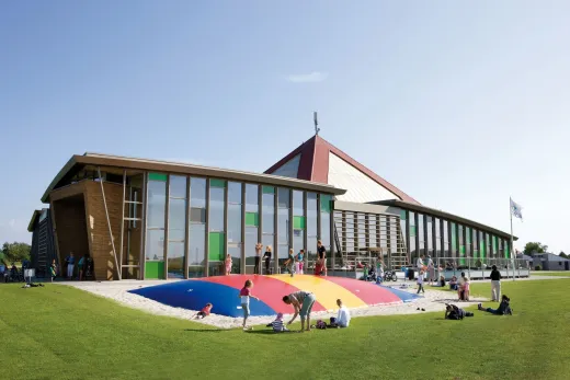 Springkussen op Landal Beach Resort Ooghduyne