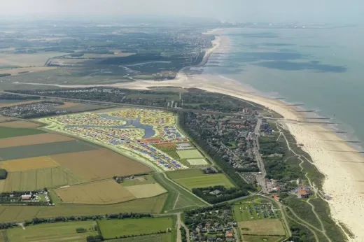 Luchtfoto van Roompot Noordzee RÃ©esidence Cadzand-Bad