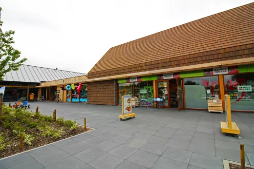 Op het park kun je de nodige booschappen vinden 