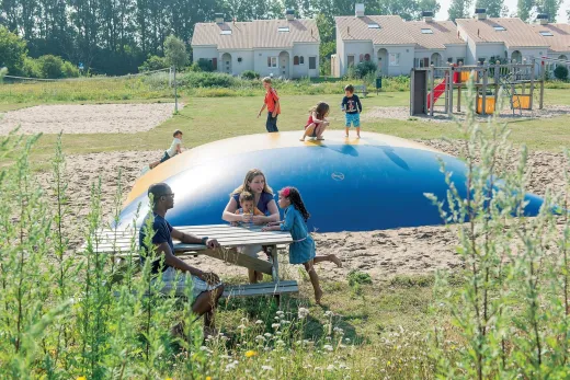 Springkussen op Duinresort Dunimar