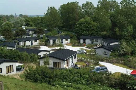 De chalets op Roompot Kustpark Egmond Aan Zee