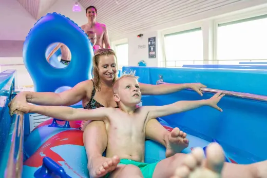 1 van de gigantische glijbanen op Hof van Saksen