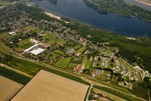 Luchtfoto van Molecaten Park Kruininger Gors