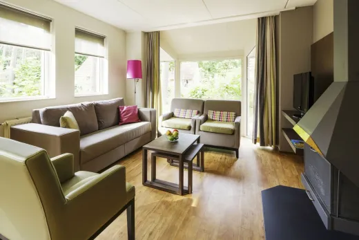 Woonkamer in 1 van de bungalows op Landal Landgoed 't Loo
