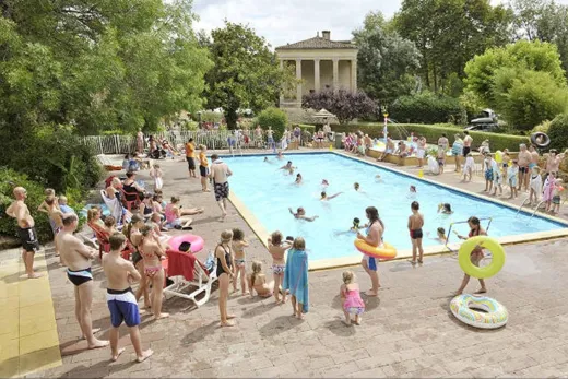 Verwarmde buiten zwembad 