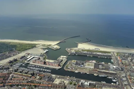Luchtfoto van Roompot Nautisch Centrum Scheveningen
