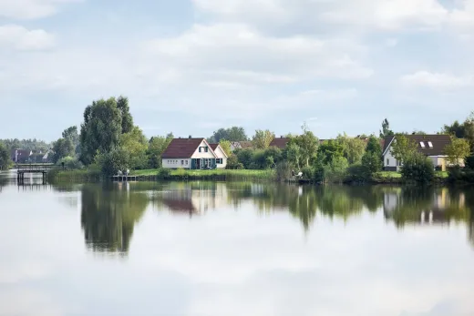 Huisjes aan het water