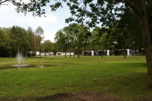 Ontdekt de omgeving van het park