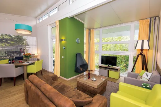 De binnenkant van 1 van de bungalows
