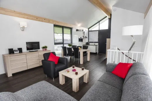 Moderne interieur in 1 van de vakantiewoning
